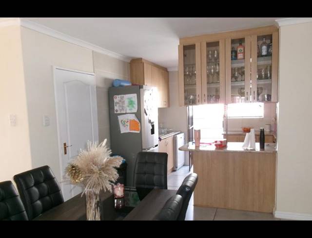 3 BEDROOM PROPERTY TO RENT IN EIKENBOSCH
